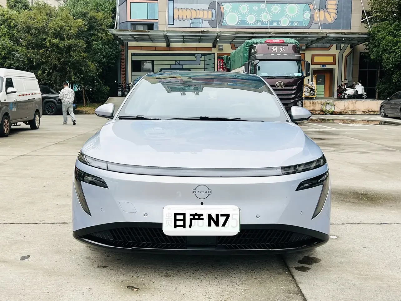 Nissan N7