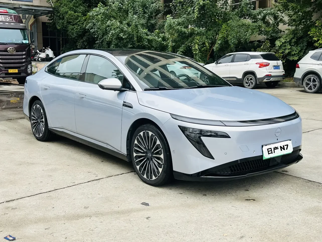 Nissan N7