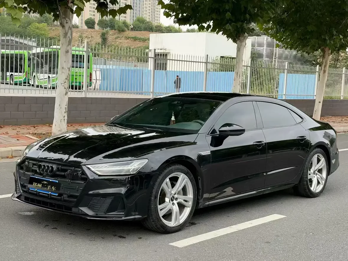 Audi A7L