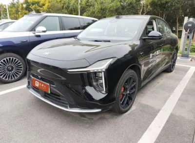 IM Motors Zhiji LS6, 2025 — купить с доставкой из Китая