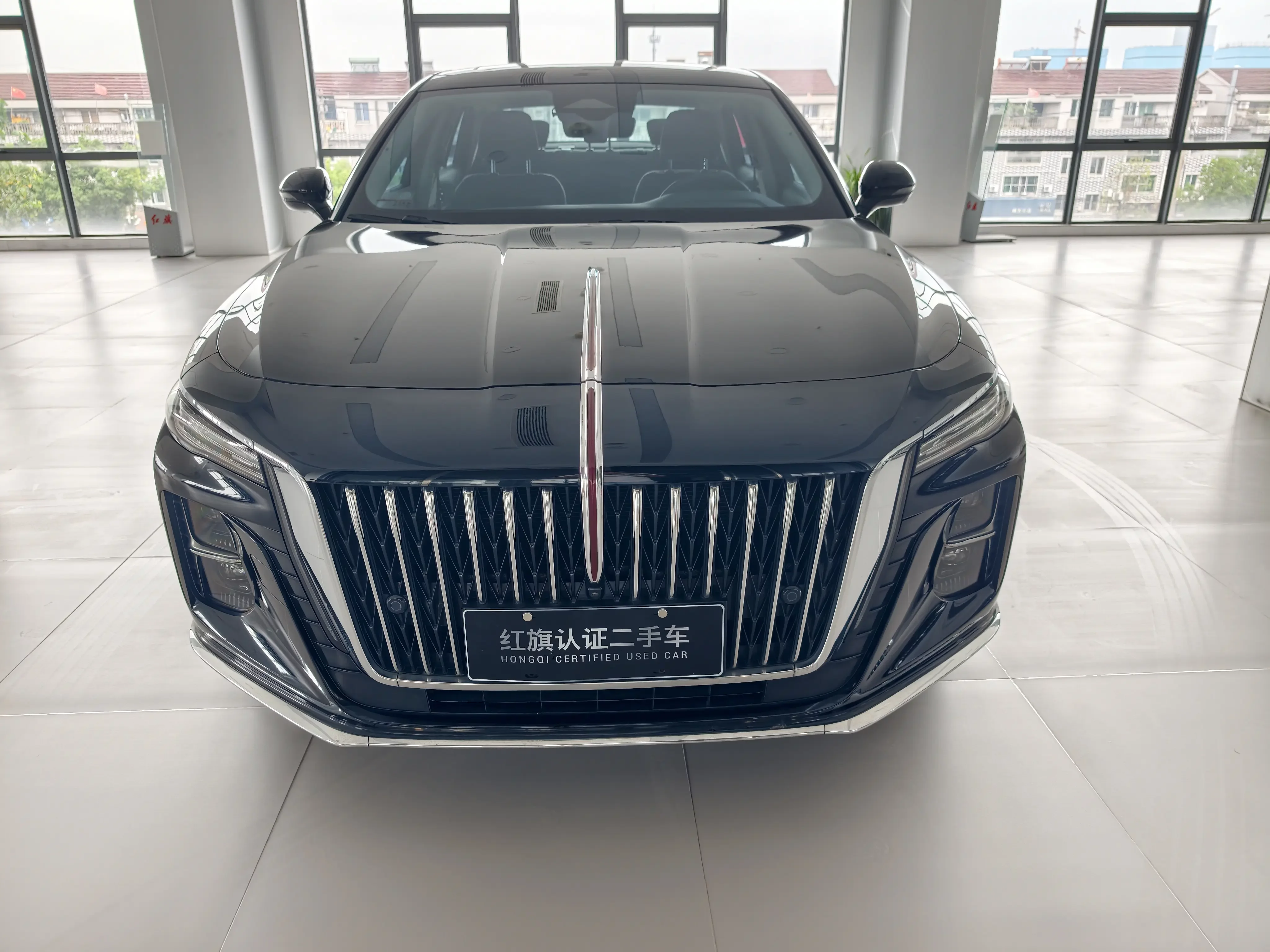 Hongqi H5