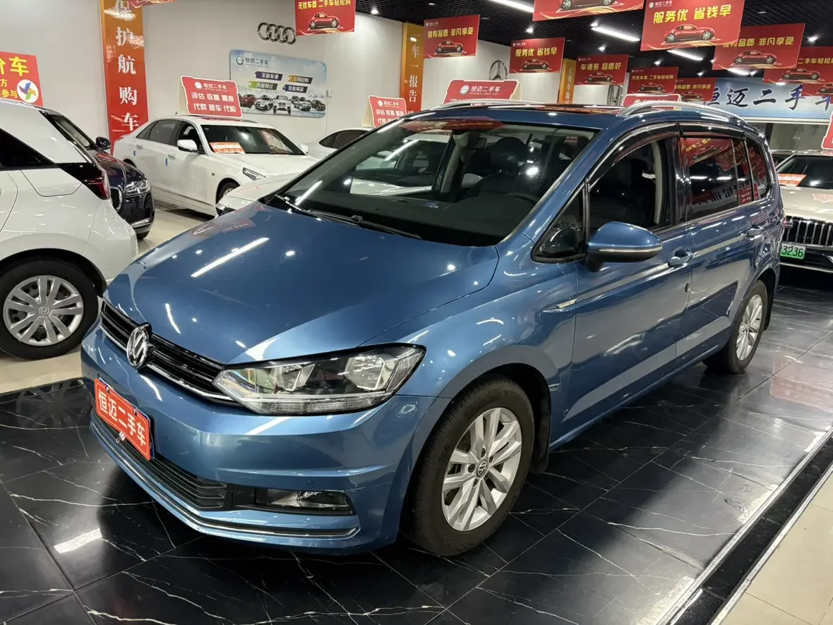 Volkswagen Touran L  из Китая