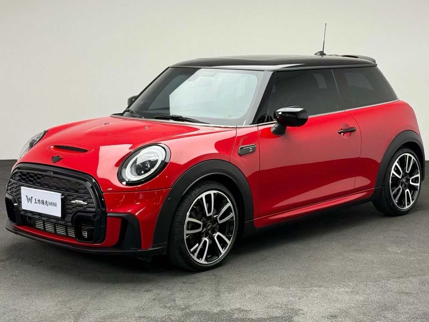 MINI MINI