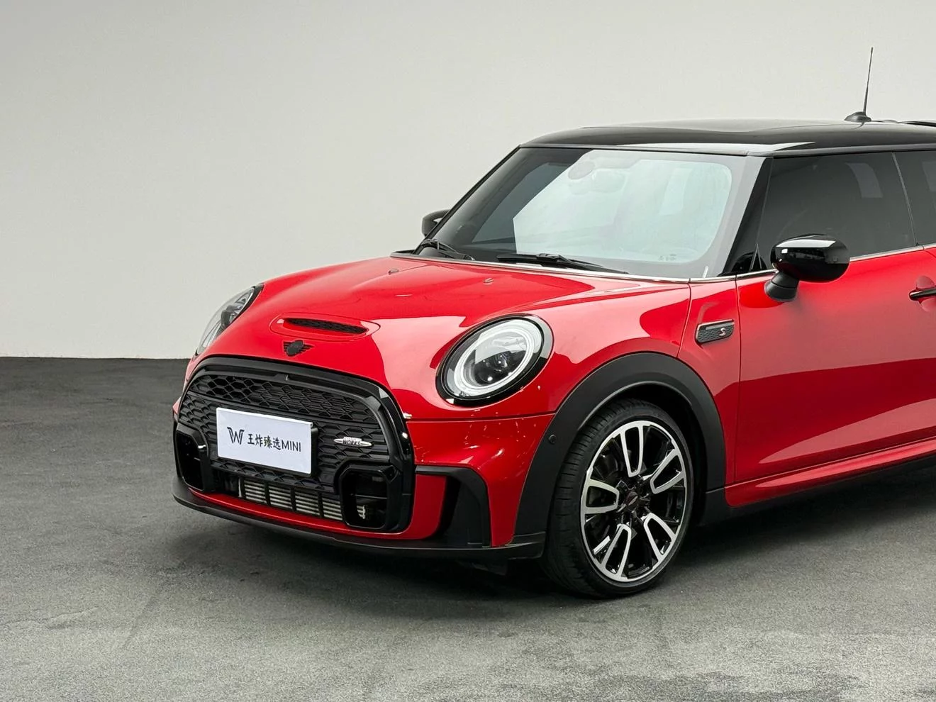 MINI MINI