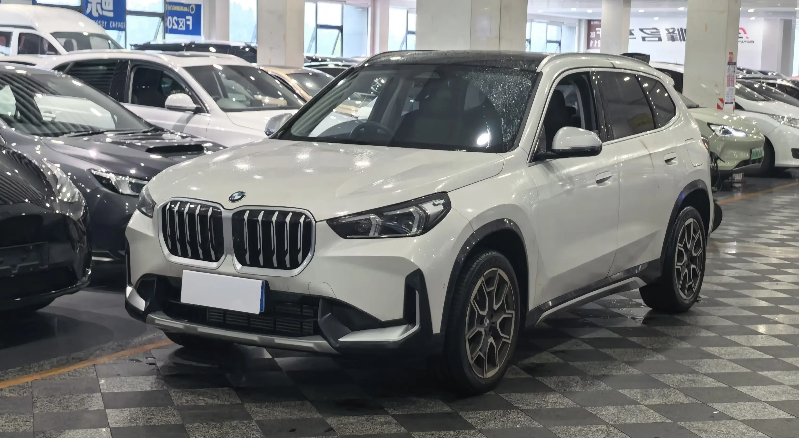 BMW X1