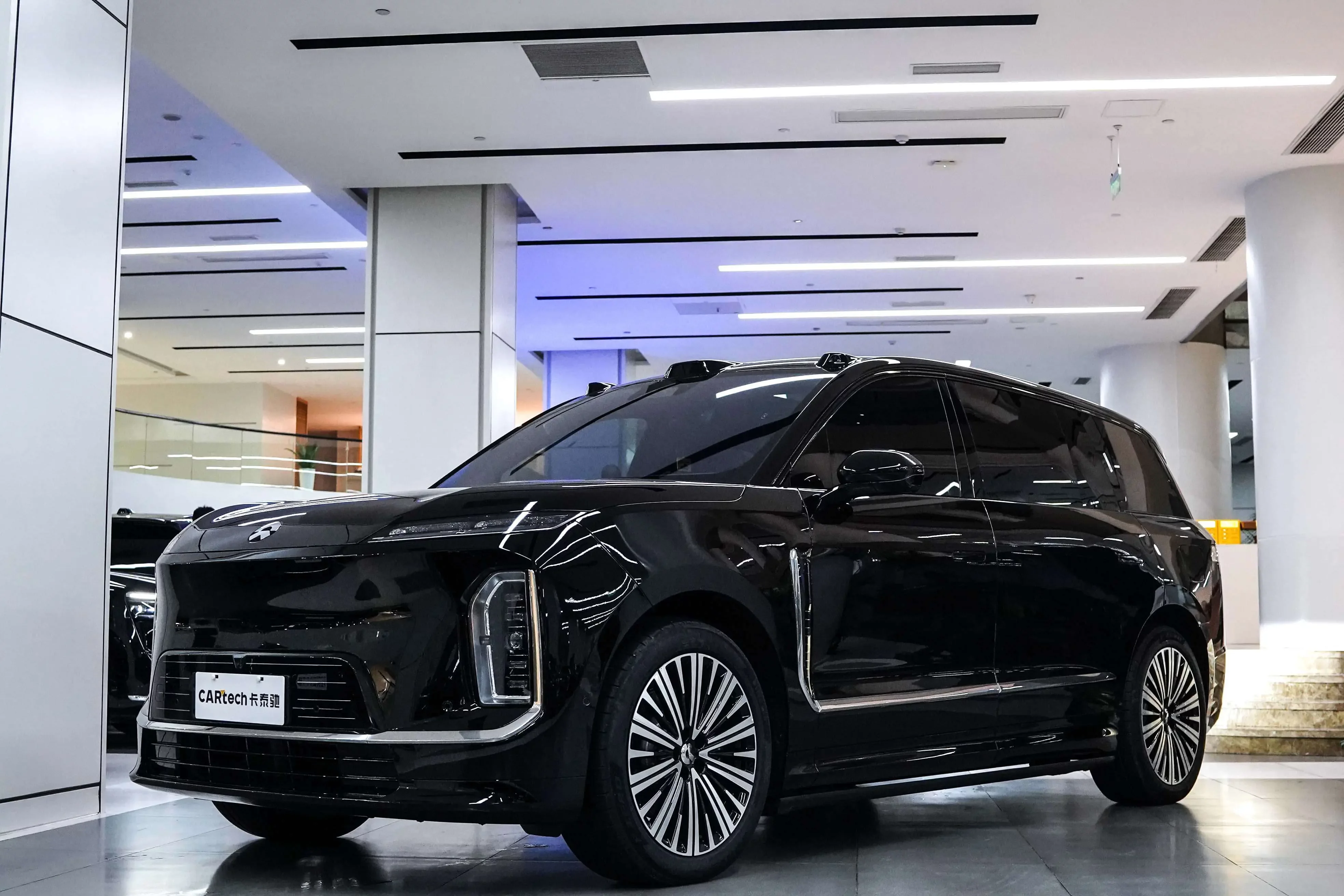 NIO ES9