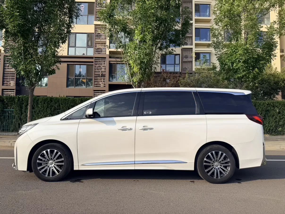 GAC Trumpchi M8