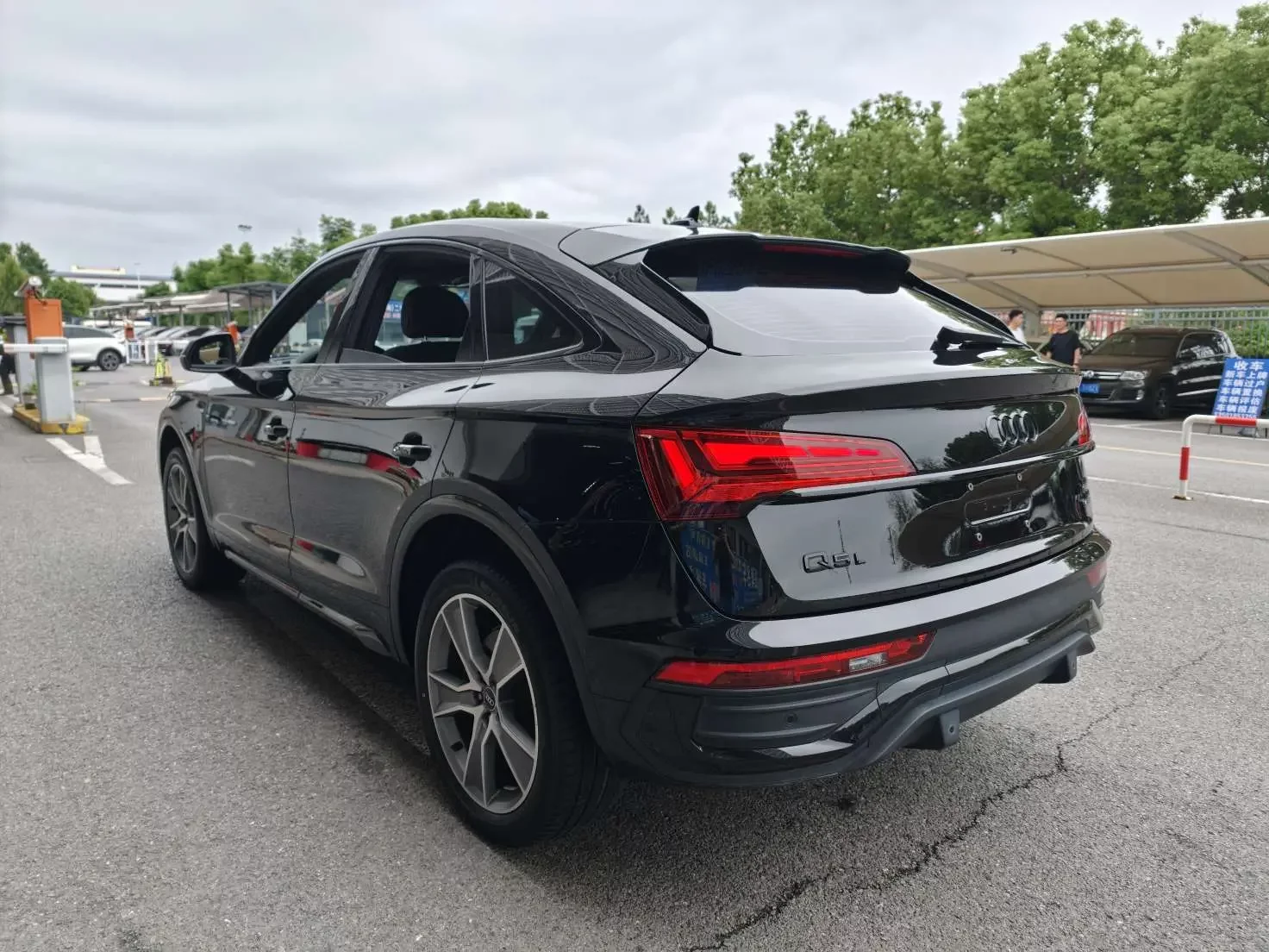 Audi Q5L Sportback