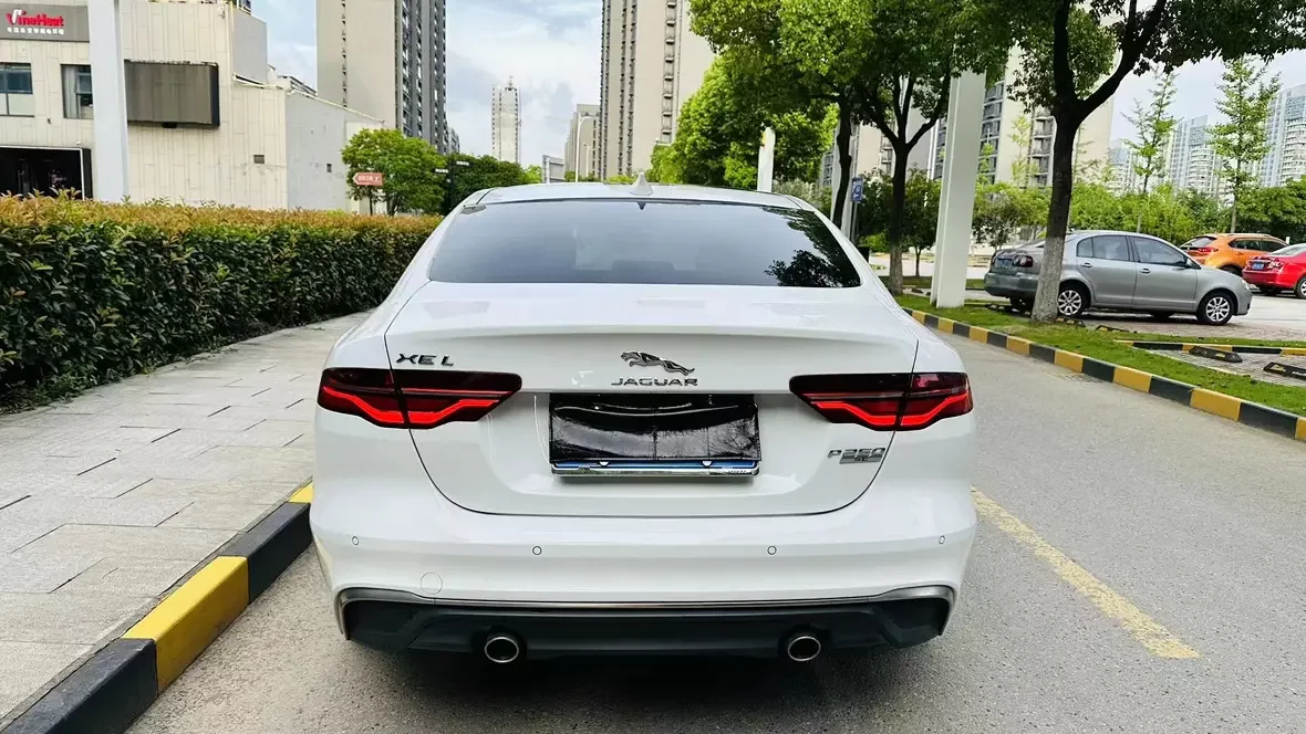 Jaguar XEL