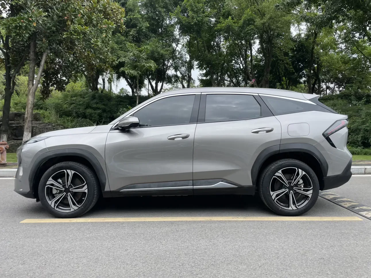 Geely Galaxy L7