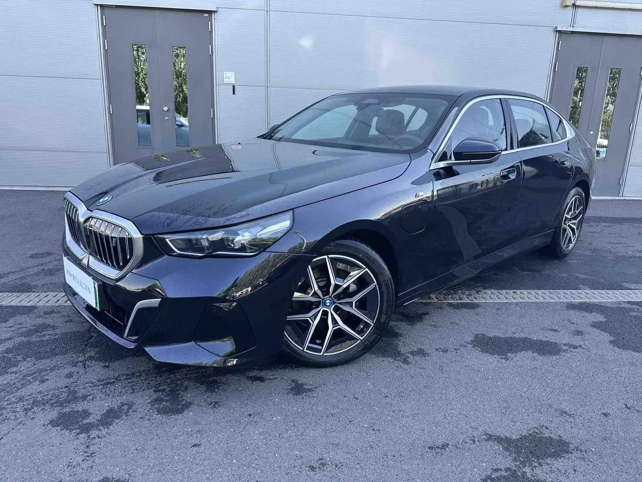 BMW i5