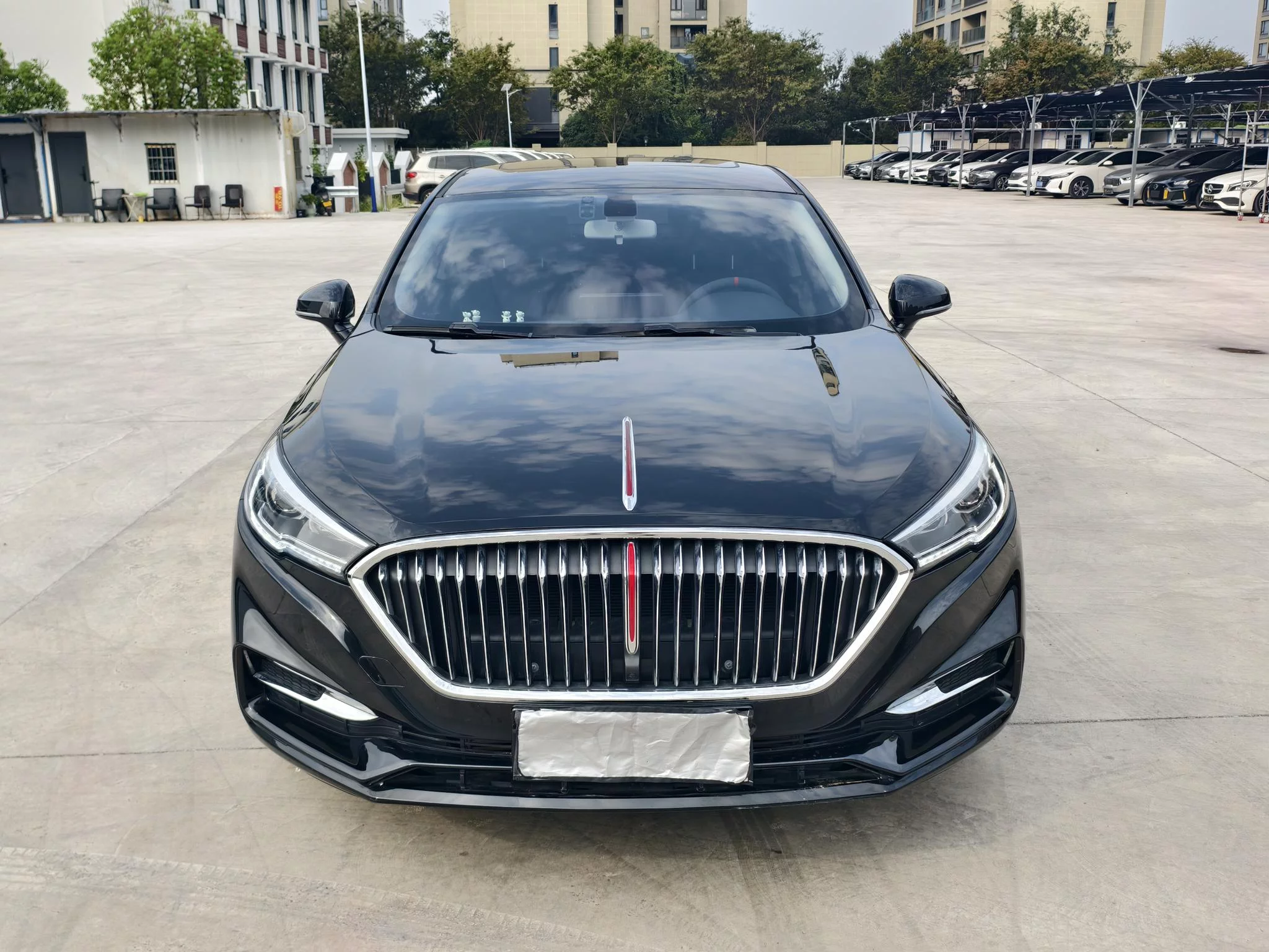 Hongqi H5