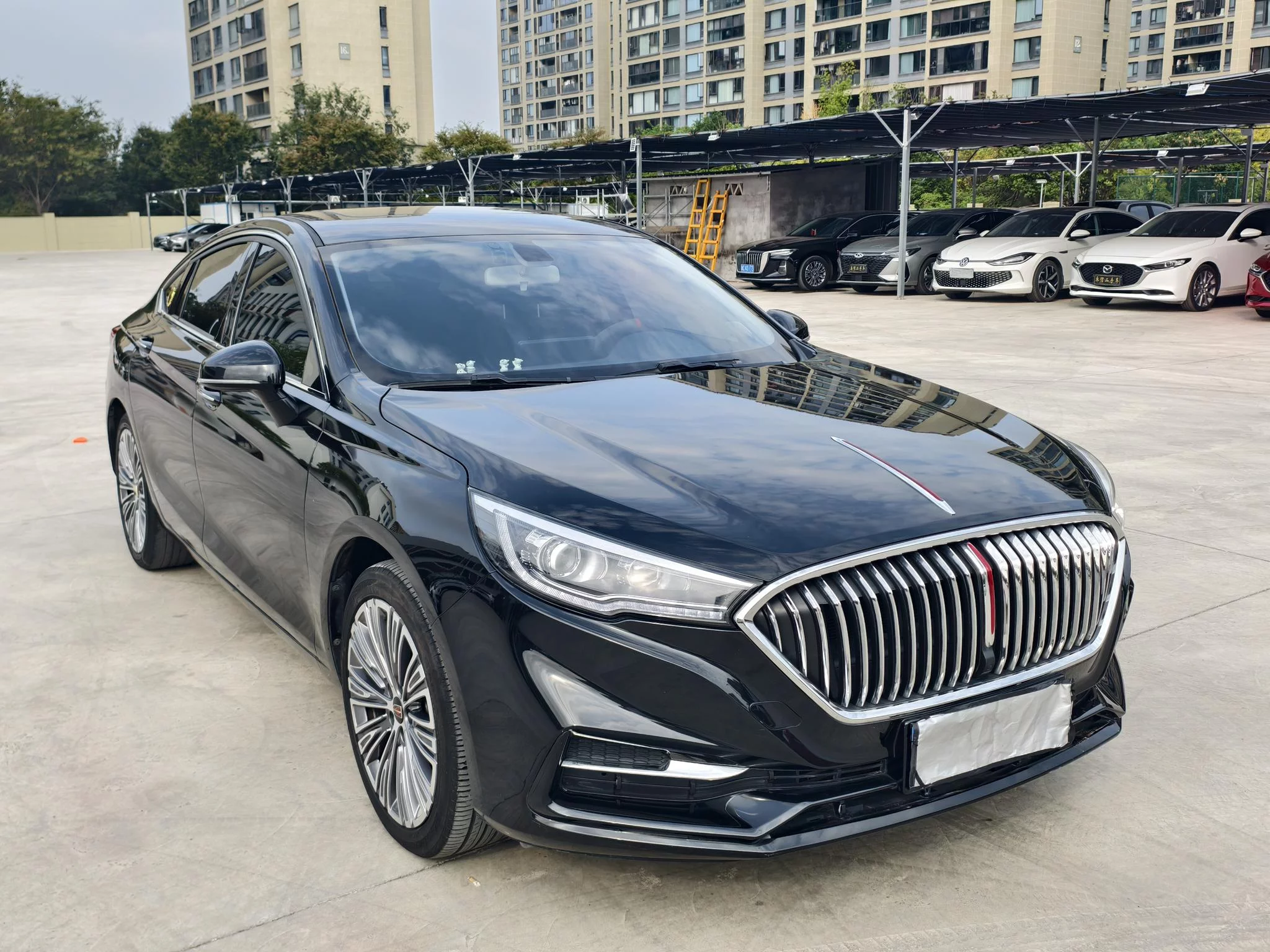 Hongqi H5