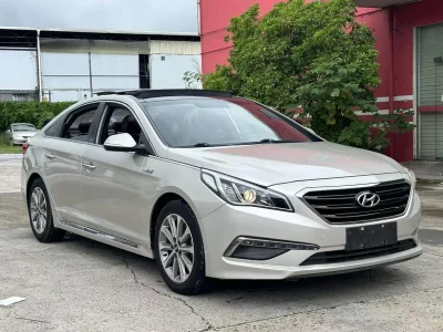 Hyundai sonata nine