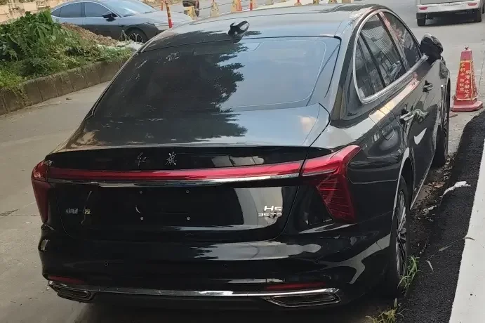 Hongqi H5