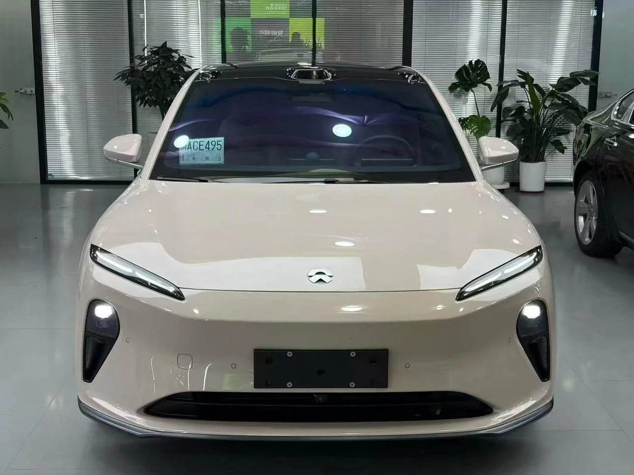 NIO ET5