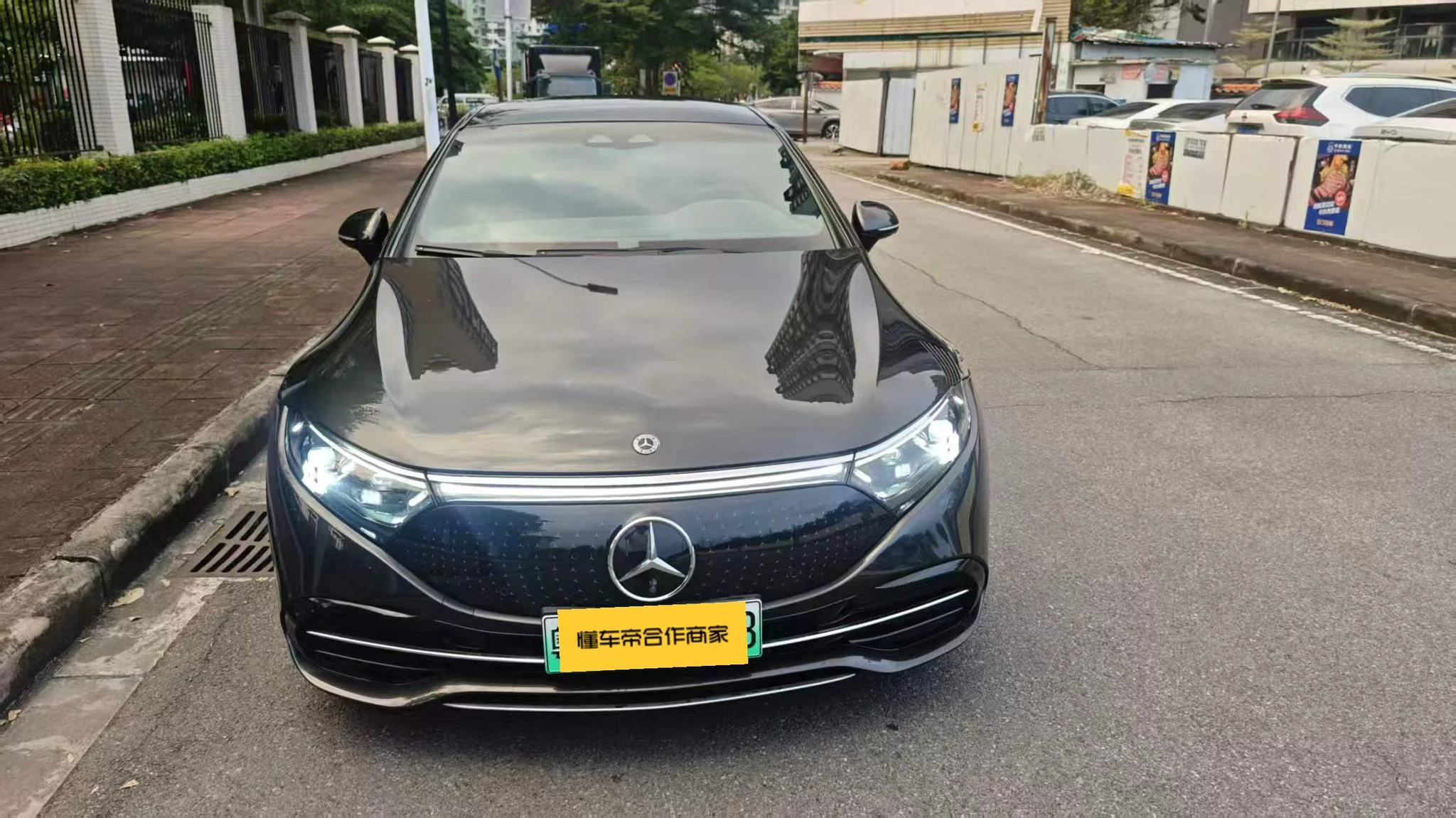 Mercedes-Benz EQS  из Китая