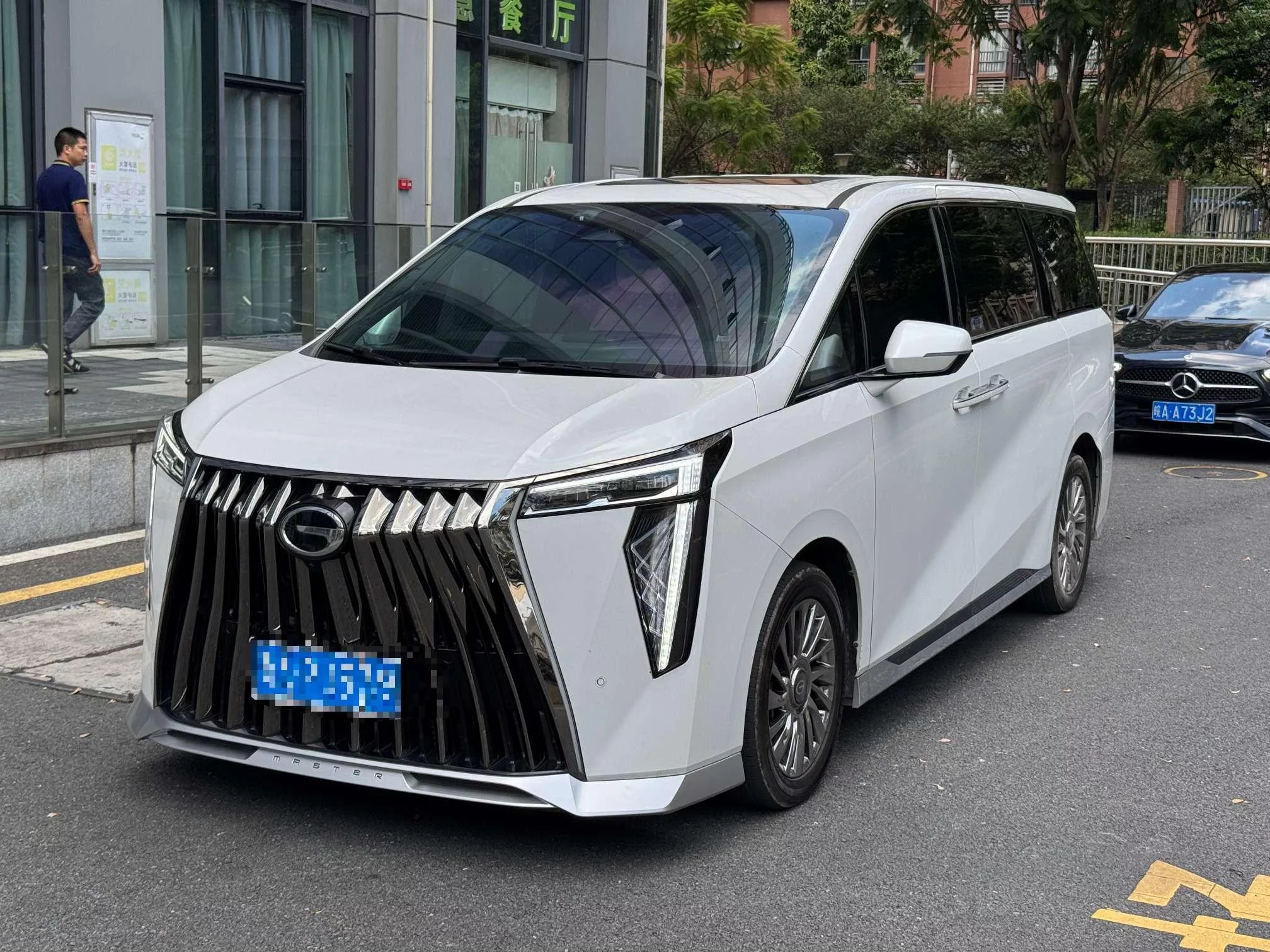 GAC Trumpchi M8