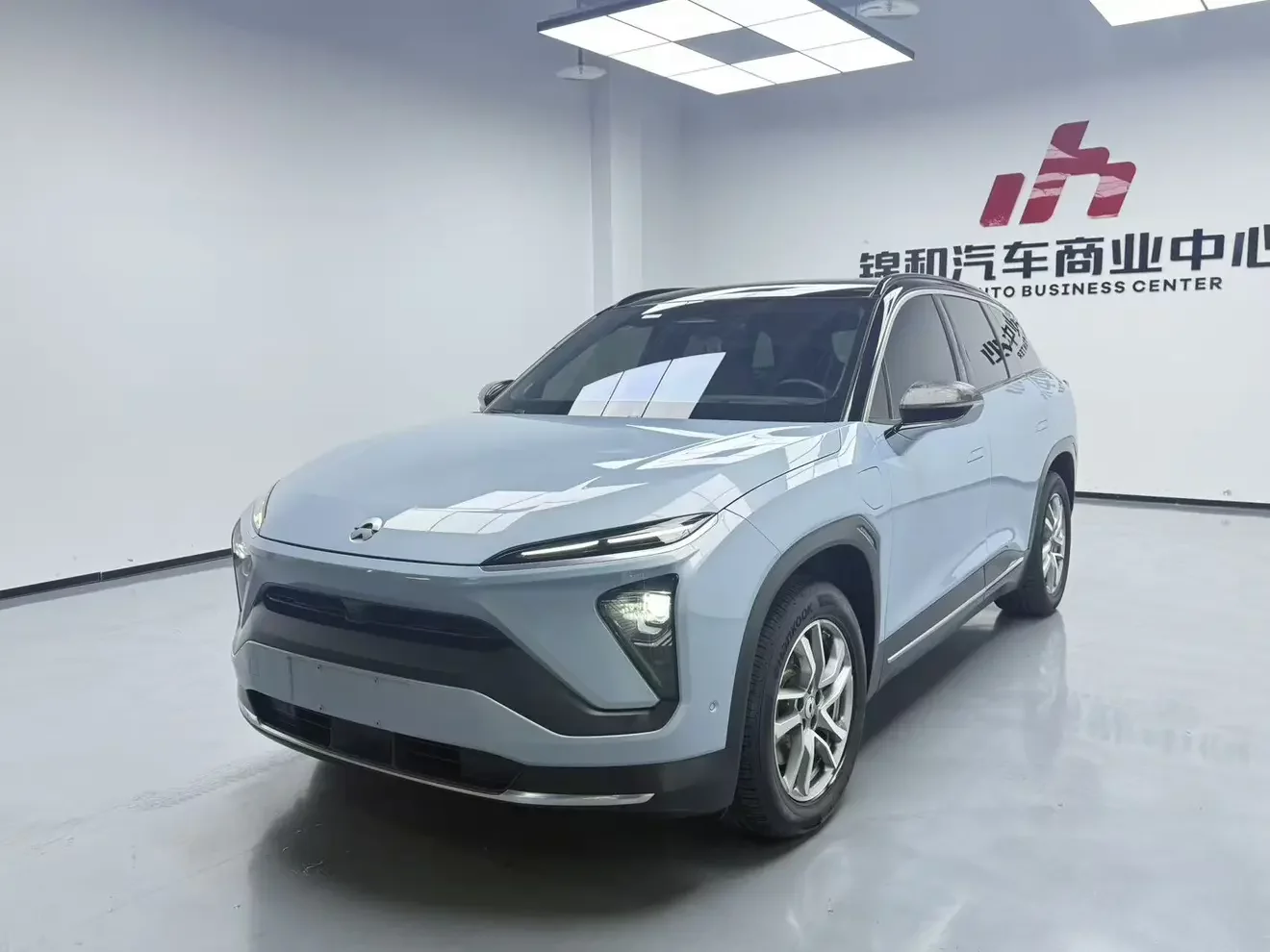NIO ES6