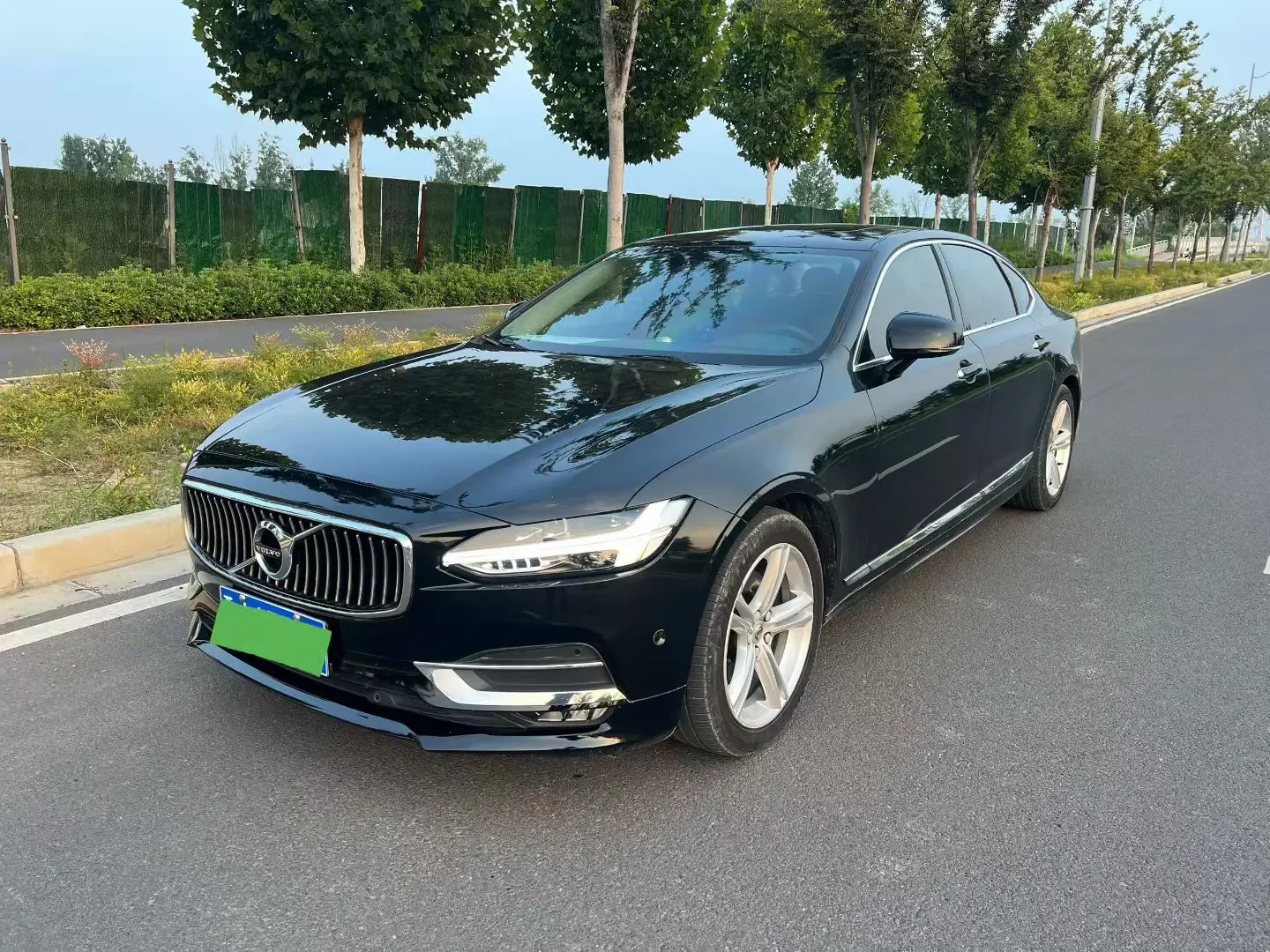Volvo S90  из Китая
