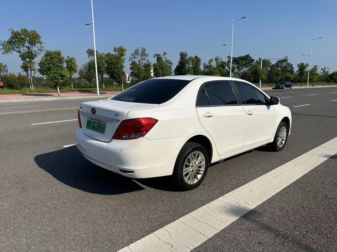 BYD e5