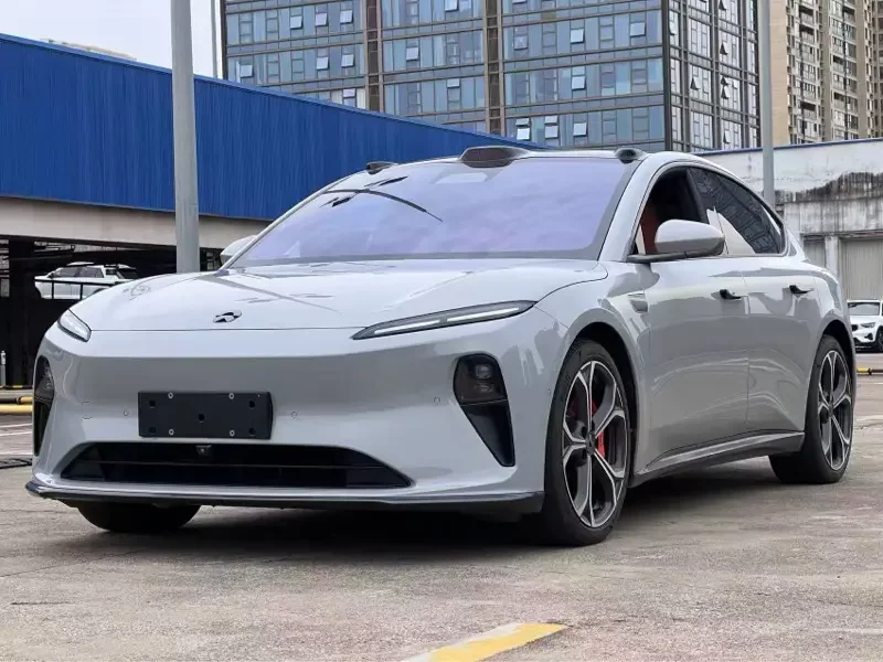 NIO ET5