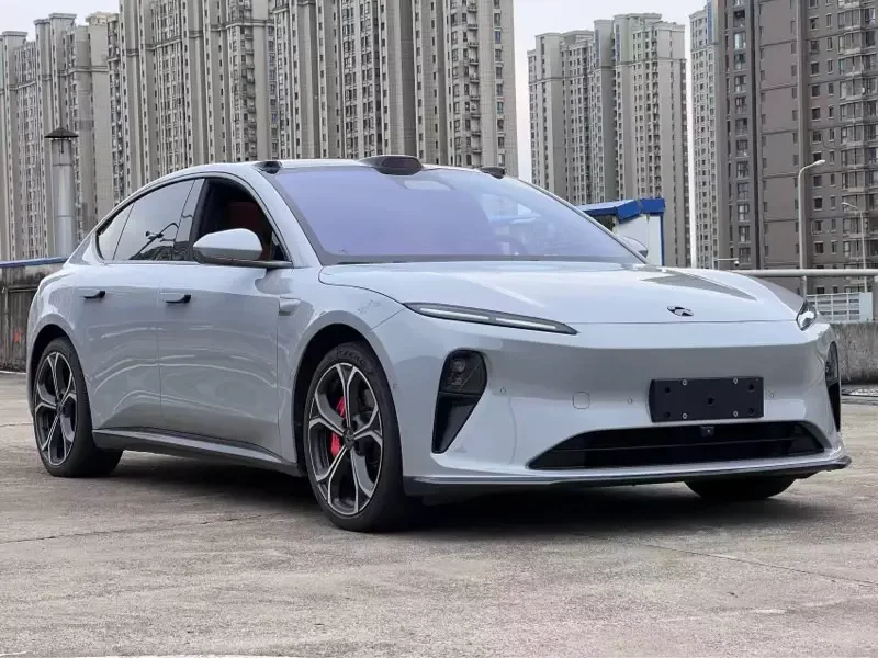 NIO ET5
