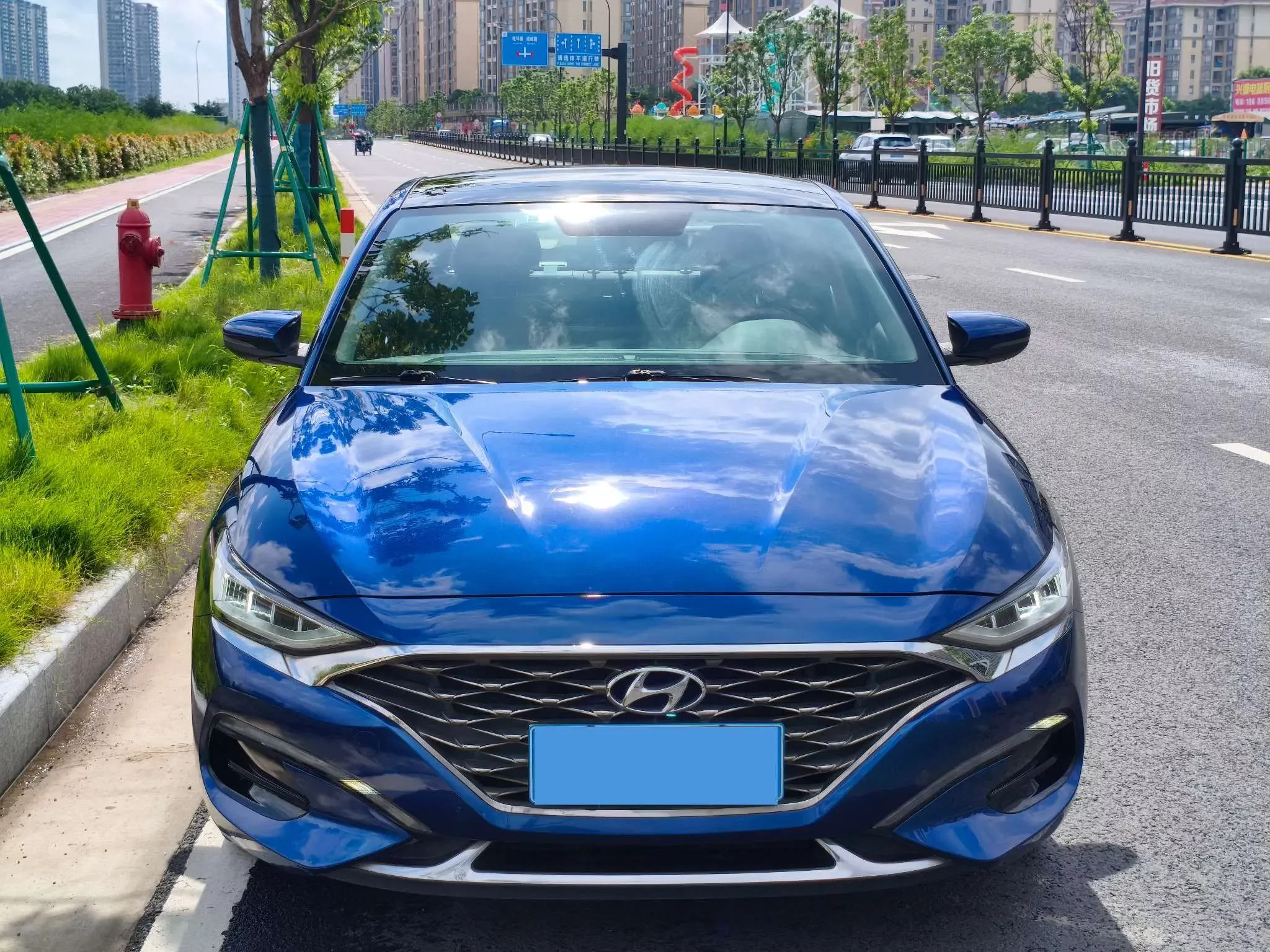 Hyundai Lafesta  из Китая