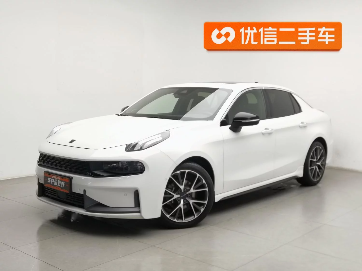 Lynk & Co 03