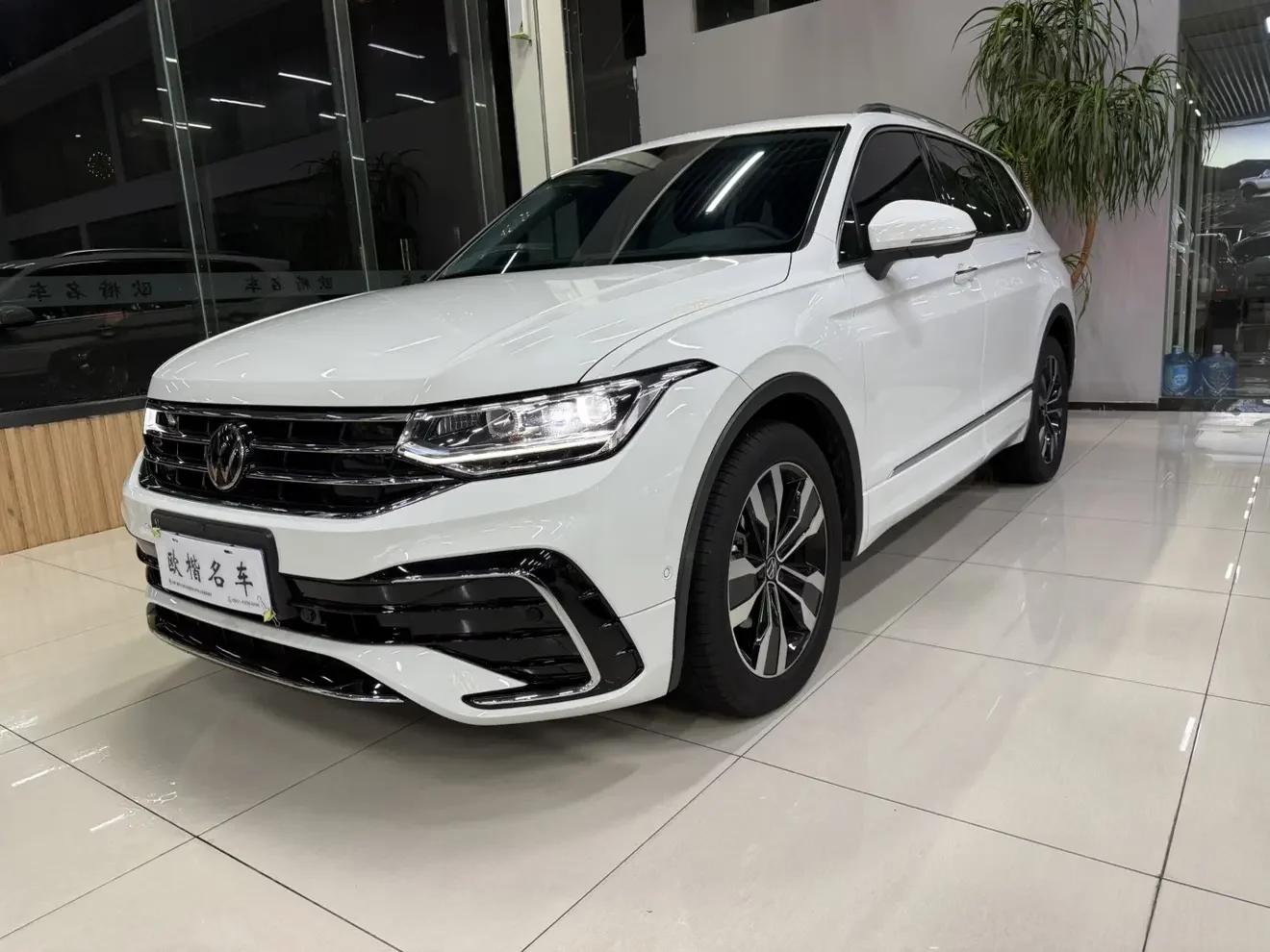 Volkswagen Tiguan L