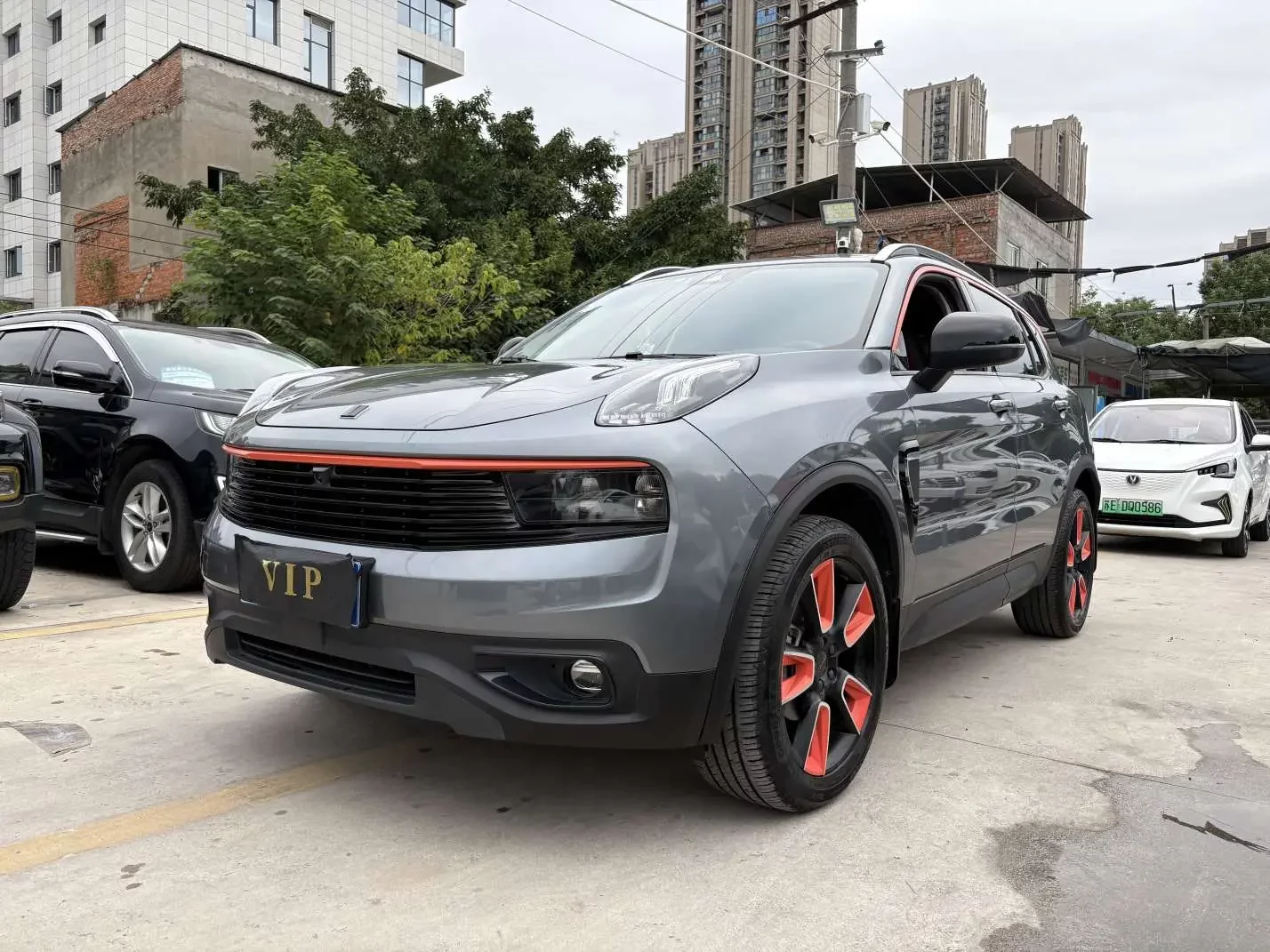 Lynk & Co 01