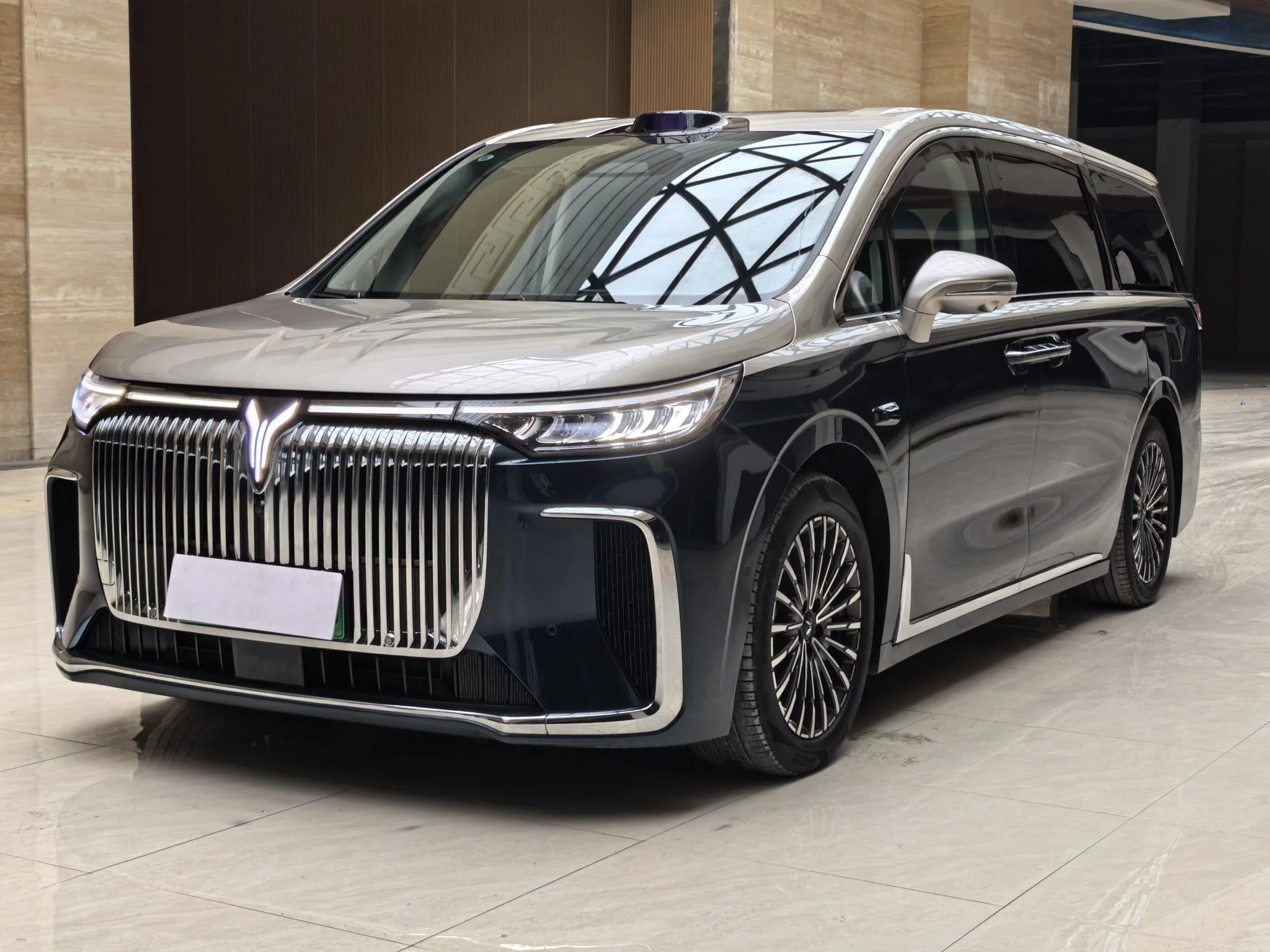 Voyah Lantu Dreamer PHEV