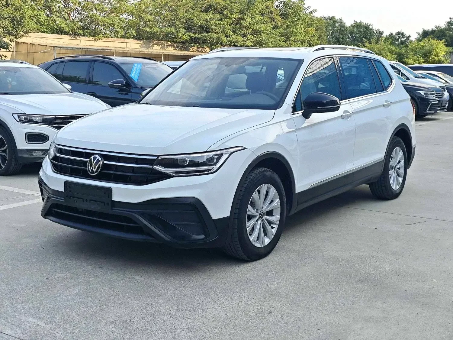 Volkswagen Tiguan L