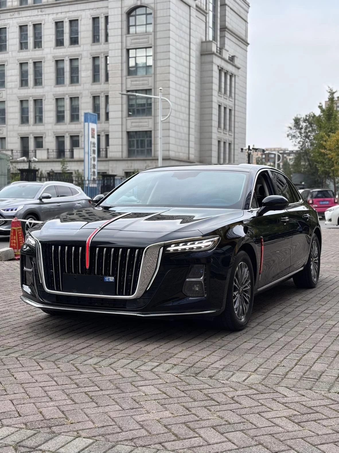 Hongqi H5