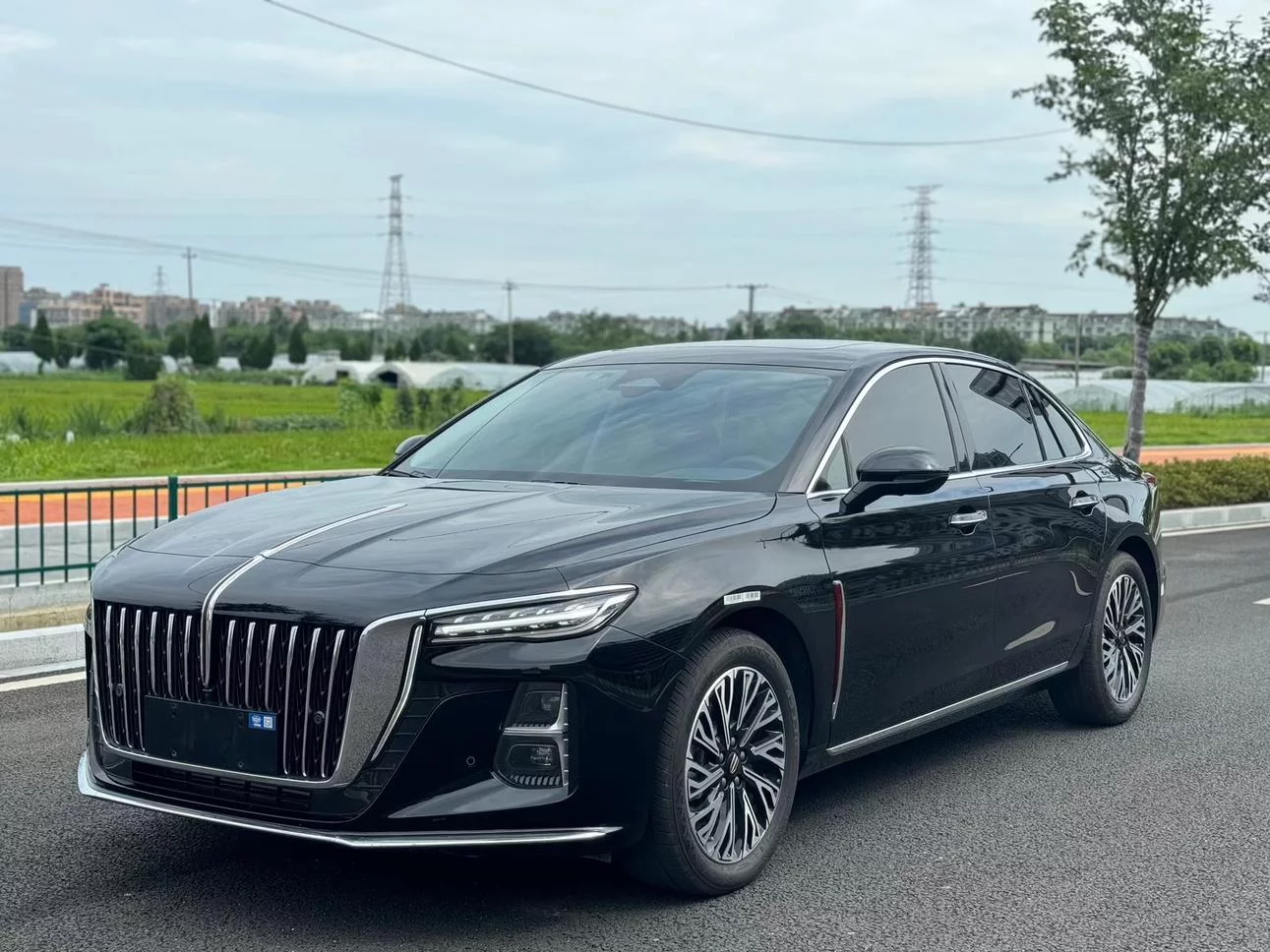 Hongqi H5