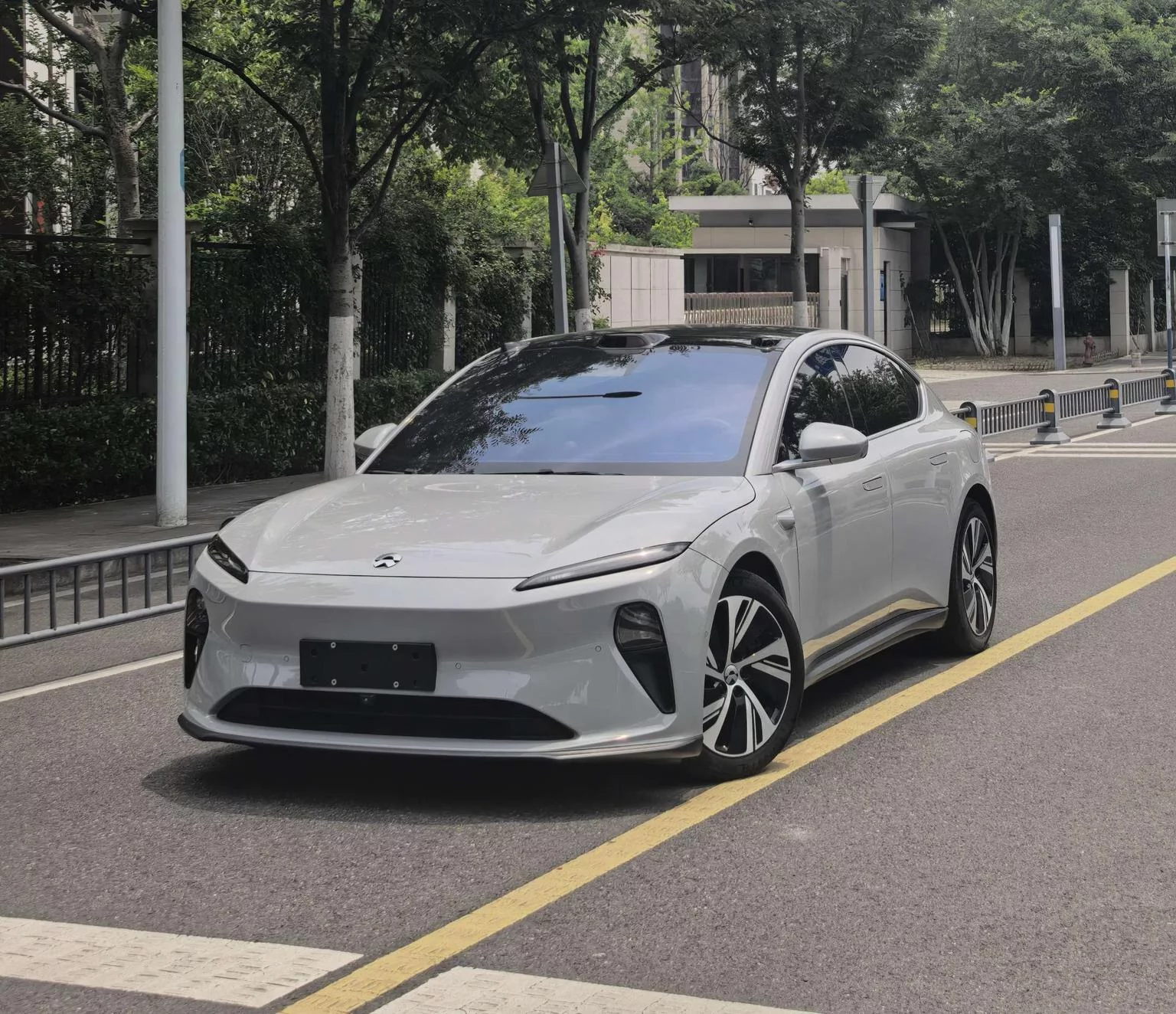 NIO ET5