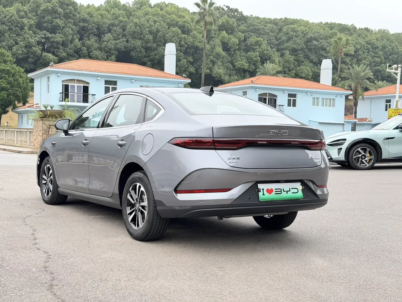 BYD Qin PLUS DM