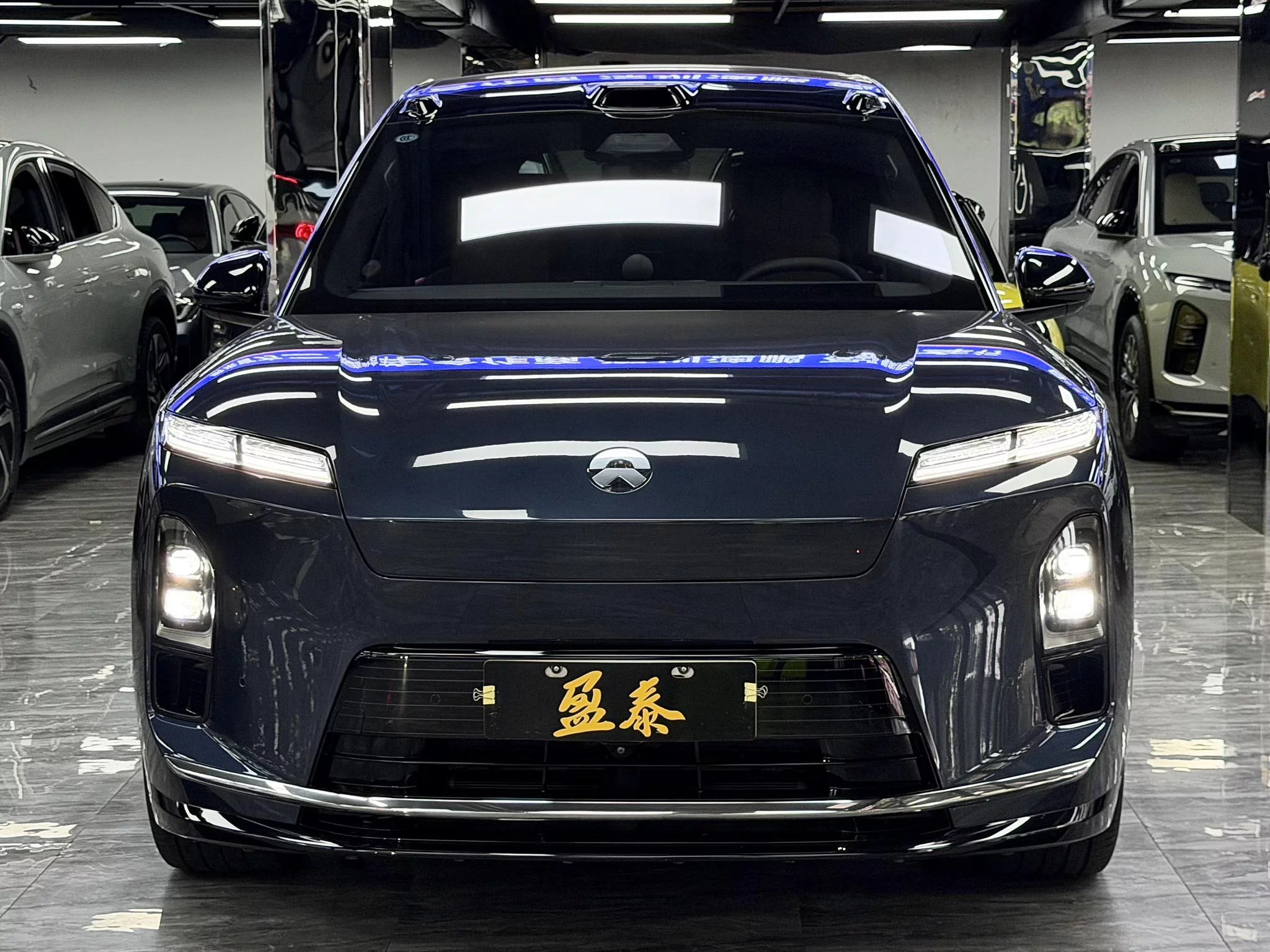 NIO ES8