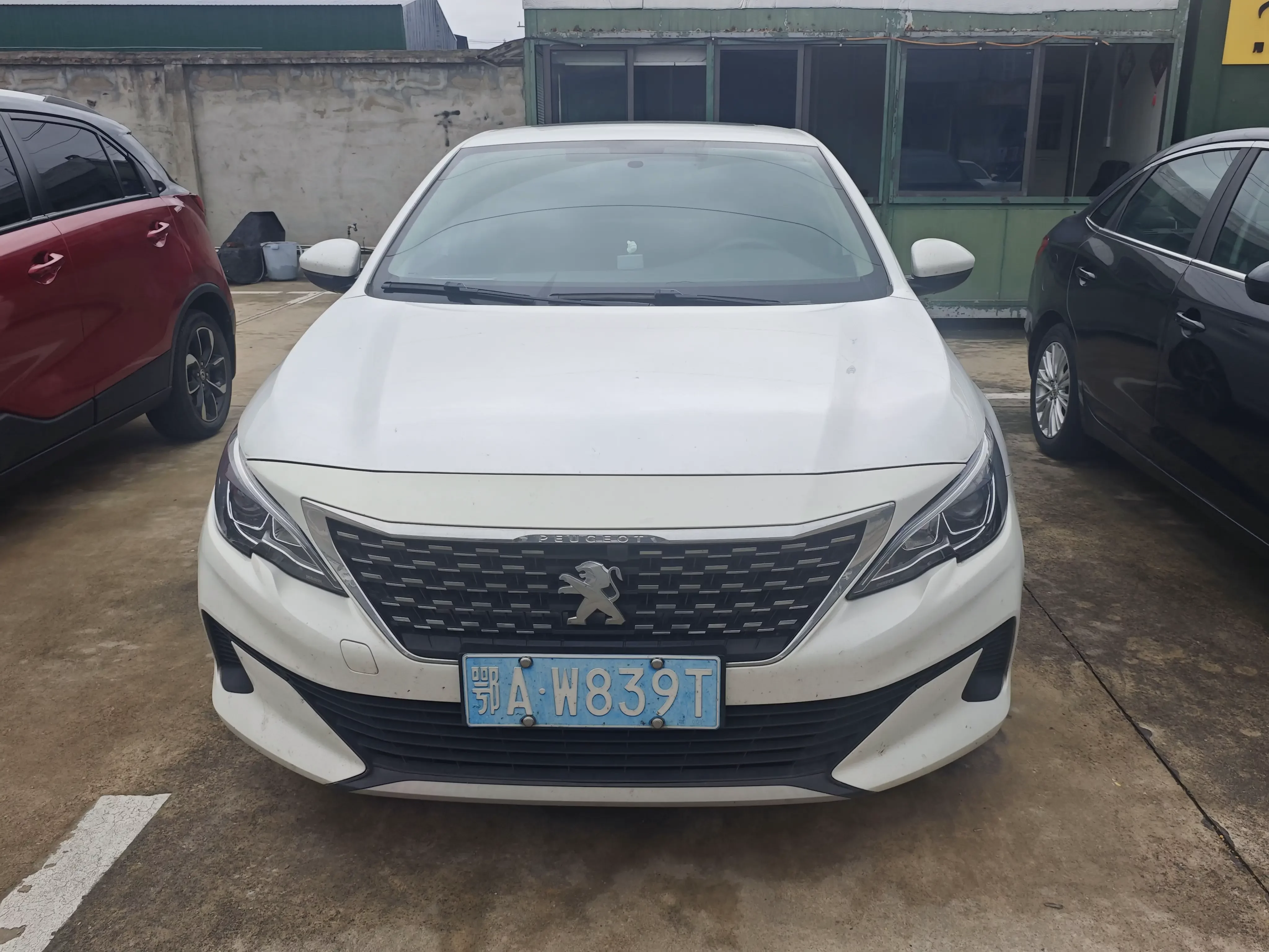 Peugeot 408  из Китая
