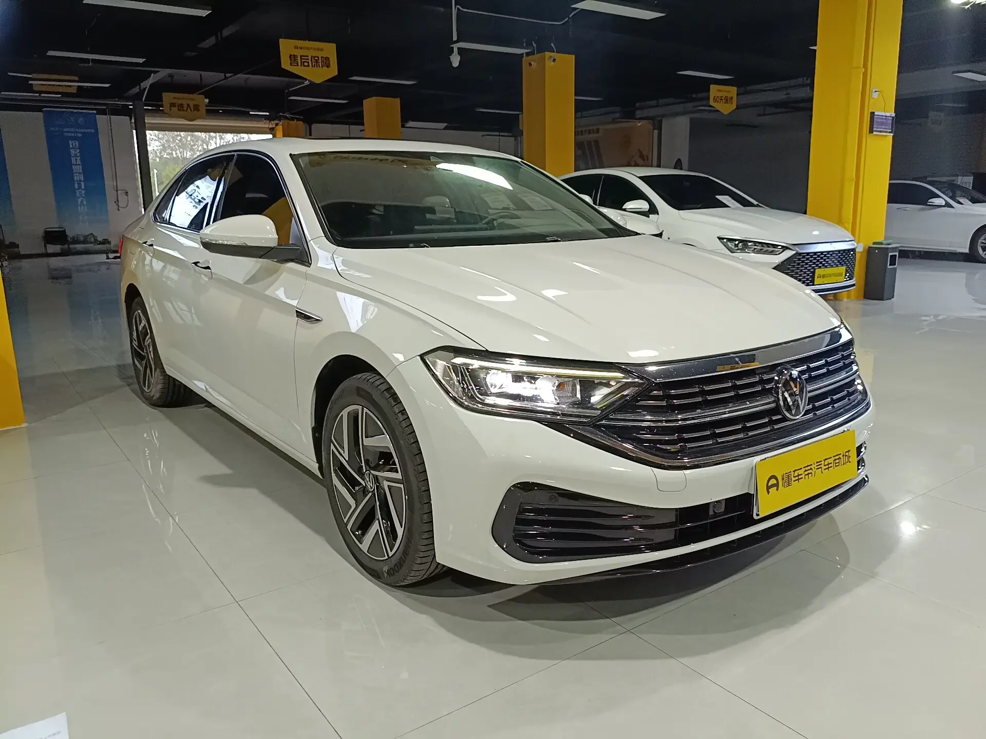 Volkswagen Sagitar