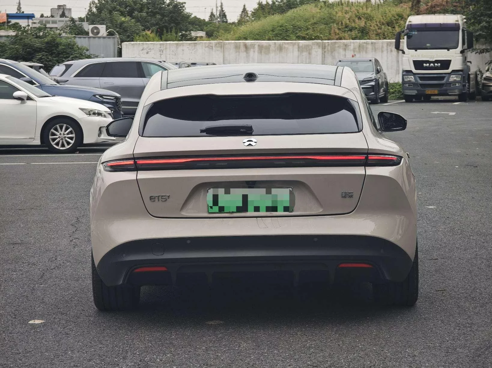NIO ET5T