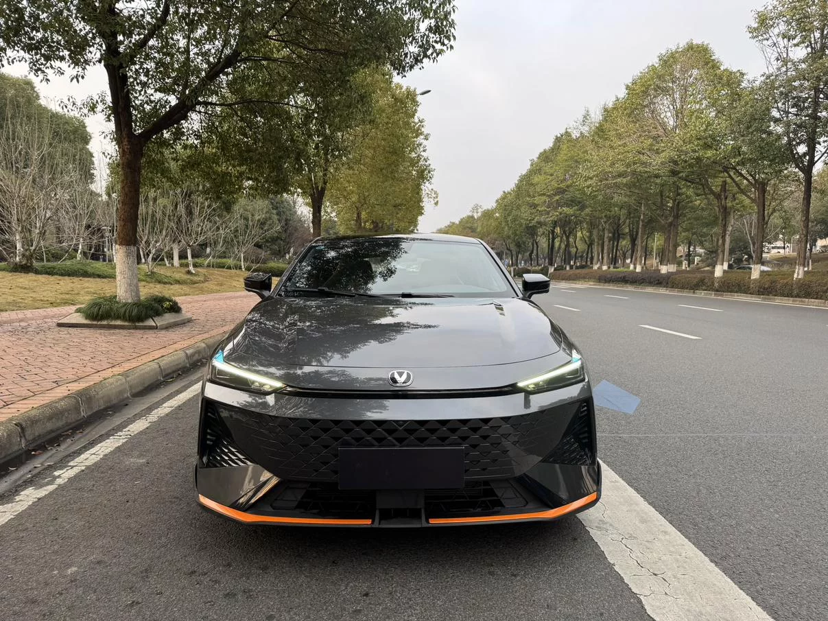 Changan UNI-V