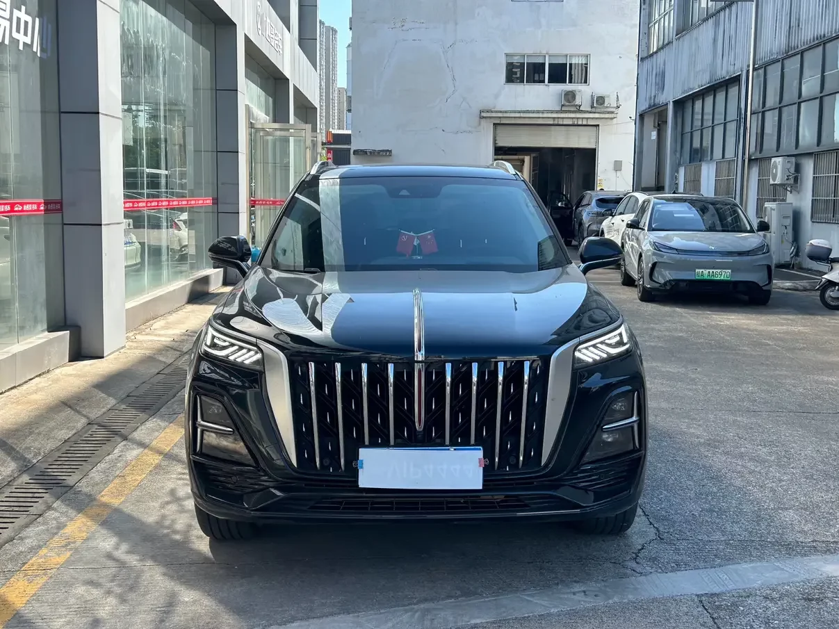 Hongqi HS5