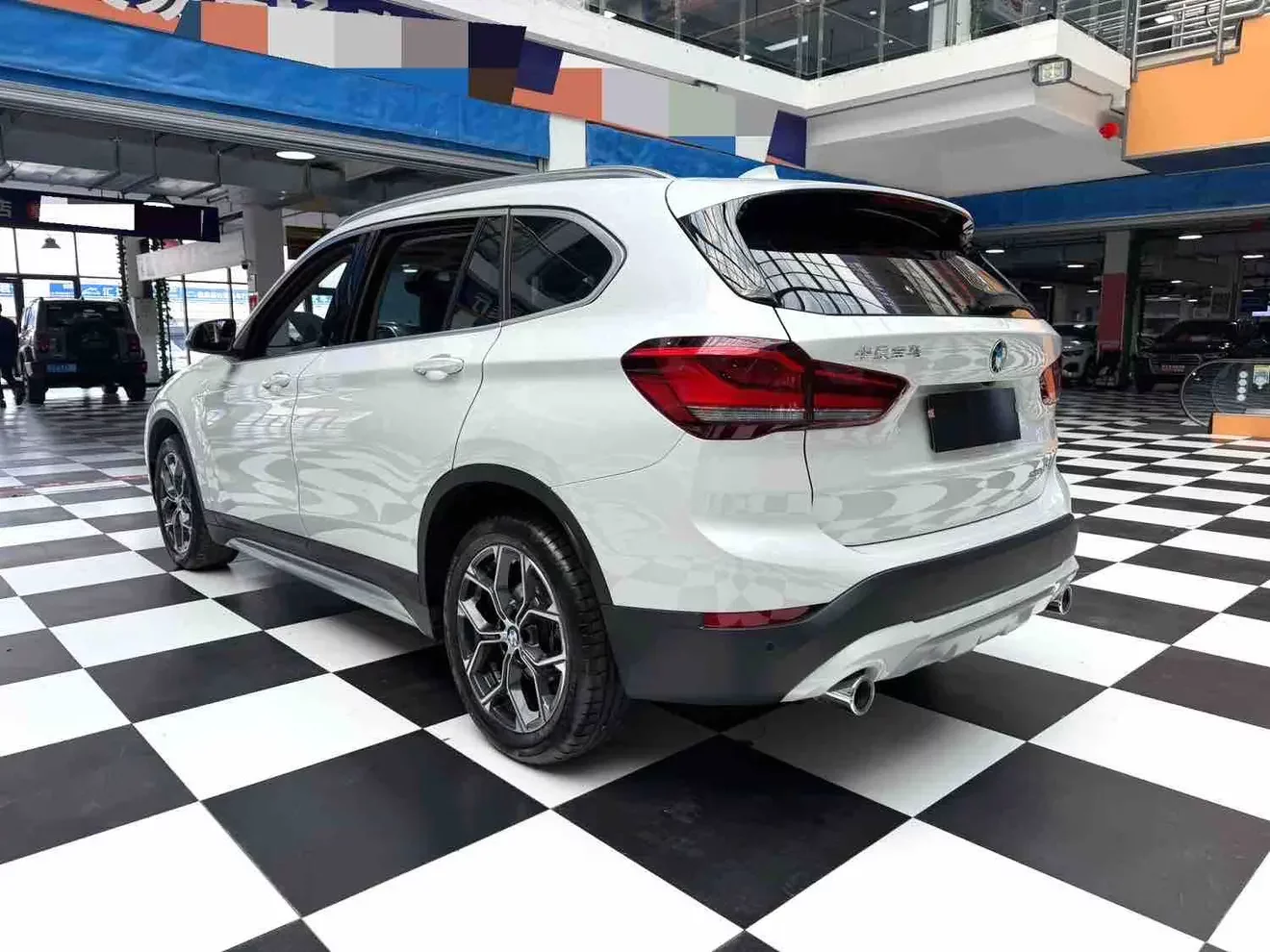BMW X1