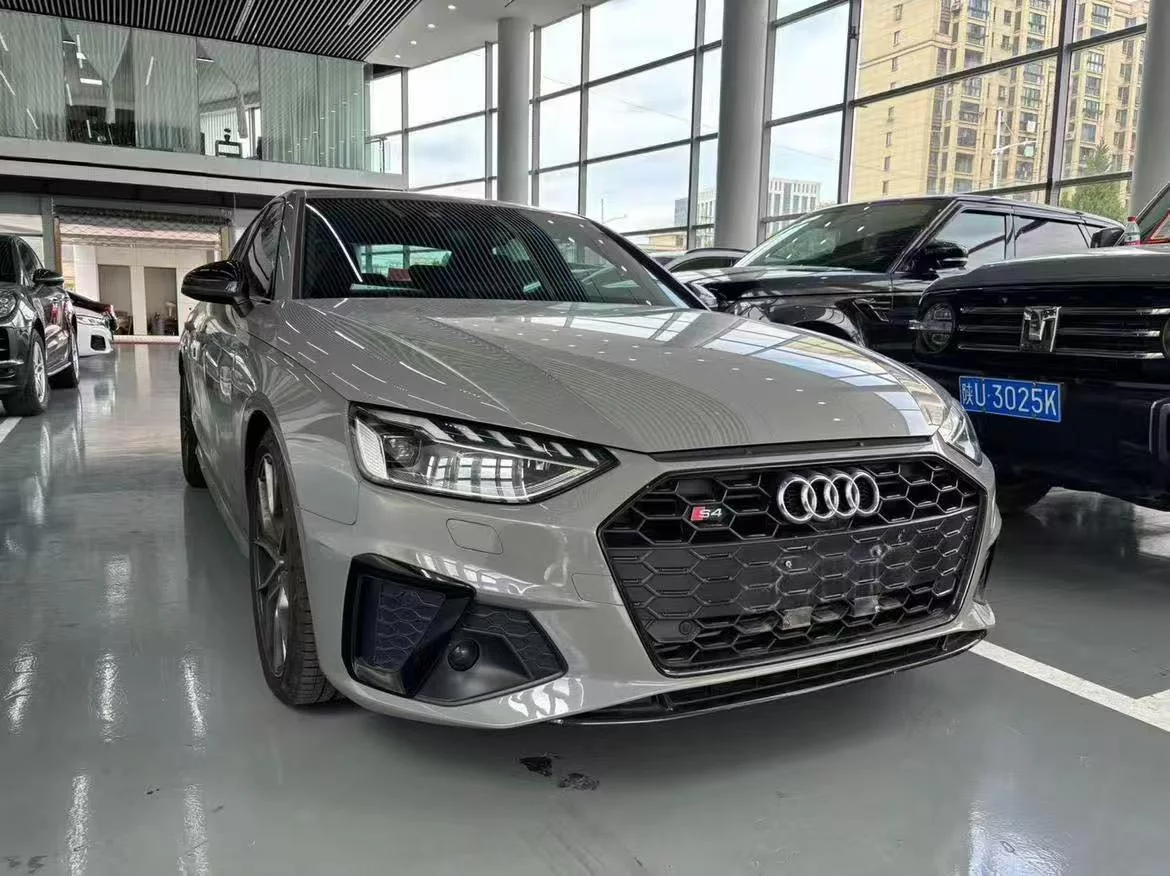 Audi S4