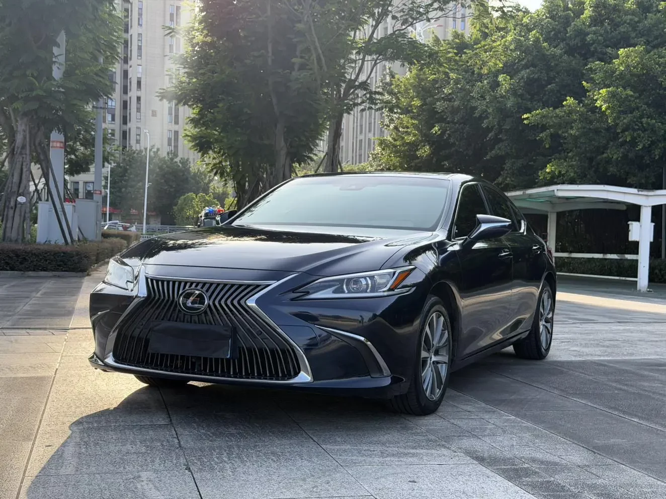 Lexus ES