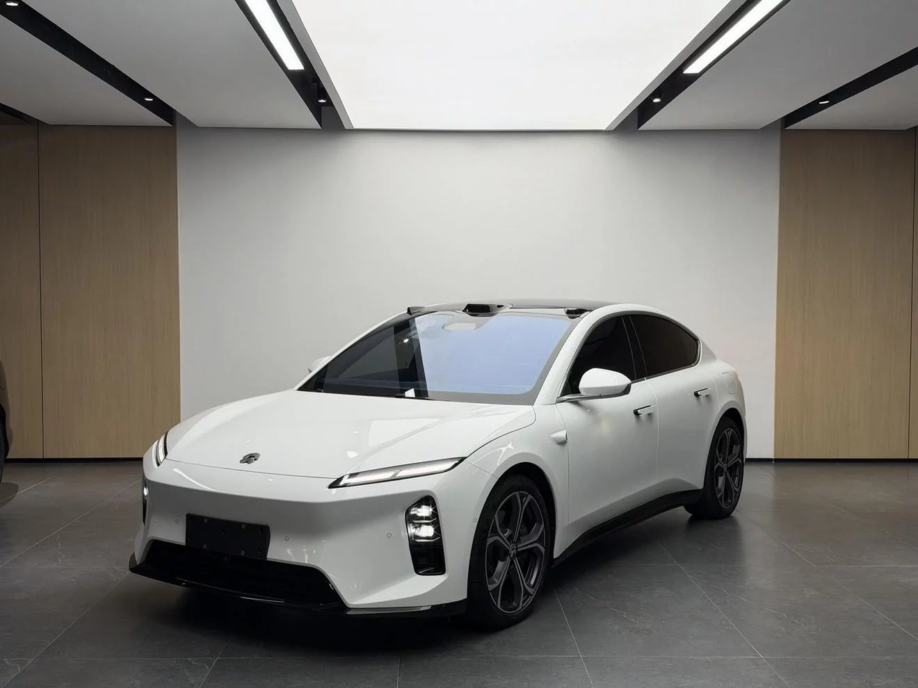 NIO ET5