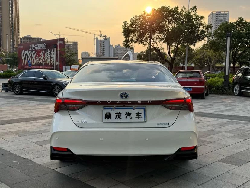 Toyota Avalon