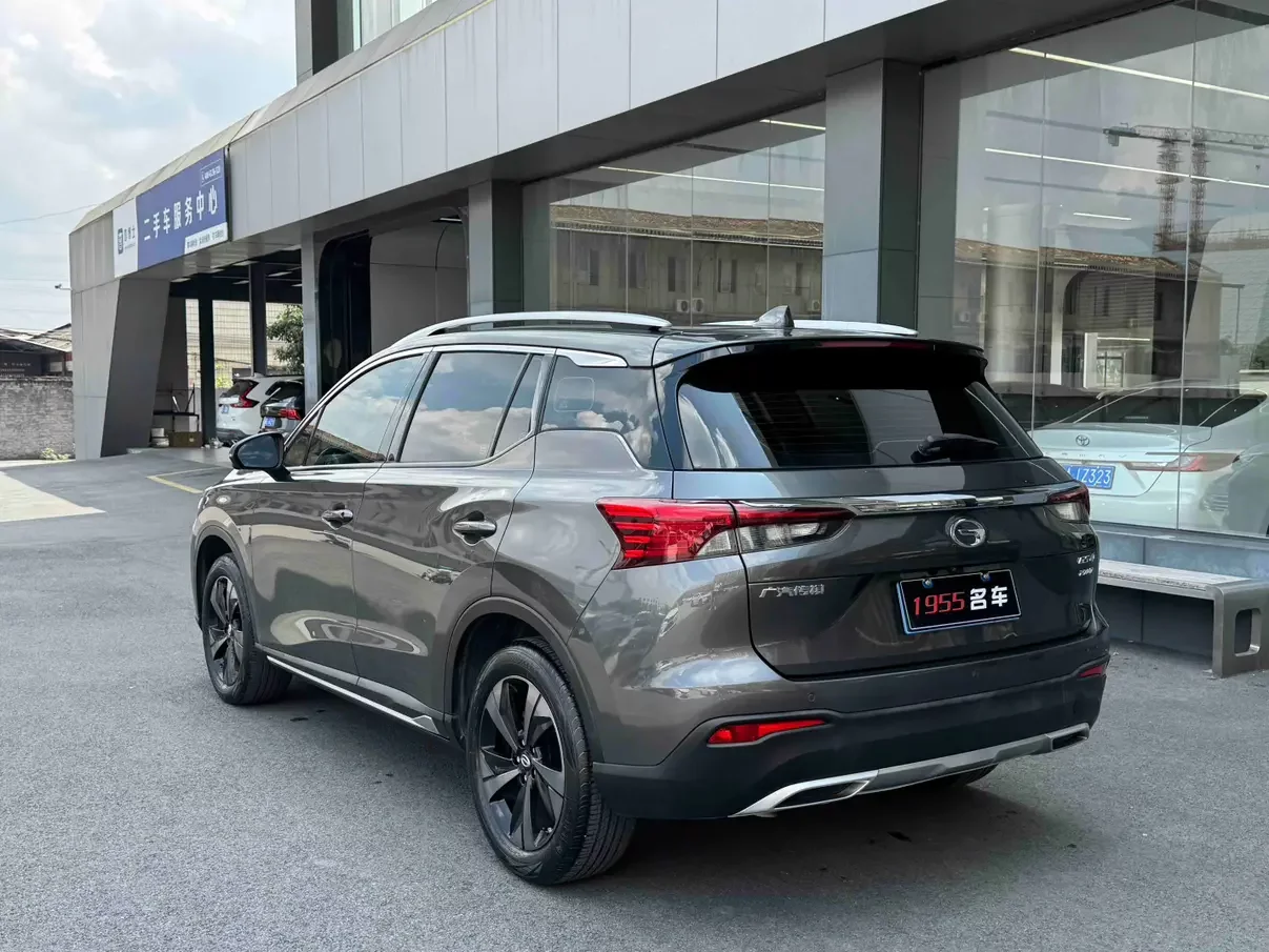 GAC Trumpchi GS4