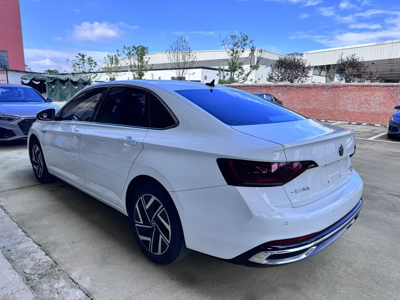 Volkswagen Sagitar